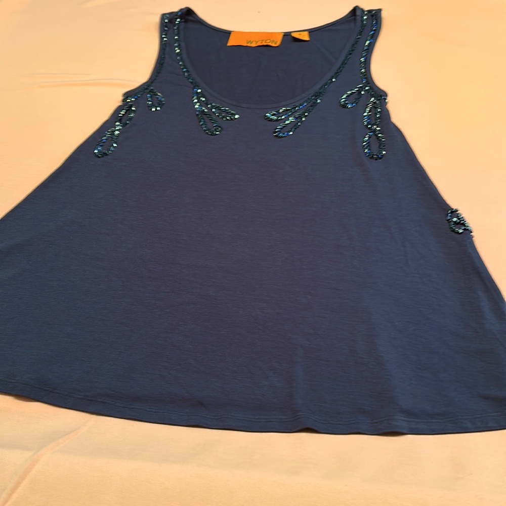 Beaded top. Size M.